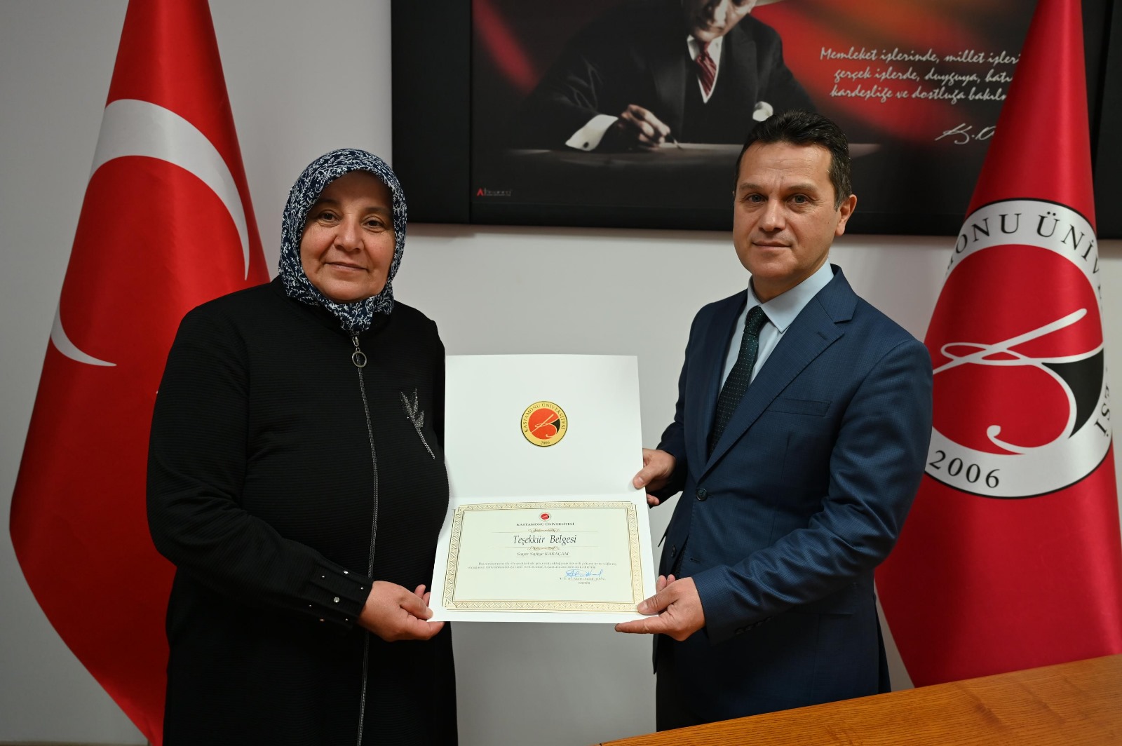 Üniversitemizde İdari Personel Ödüllendirildi