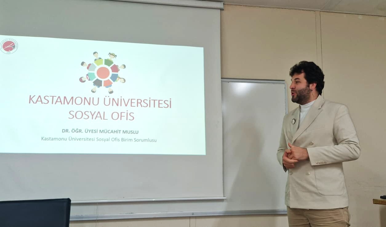 Meslek Yüksekokulumuzda Sosyal Sorumluluk Projeleri Hazırlanmasına İlişkin Eğitim Verildi